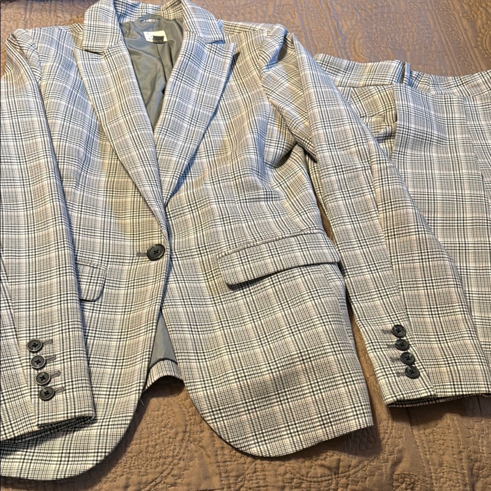A New Day Classic Plaid Blazer and Ankle Pant